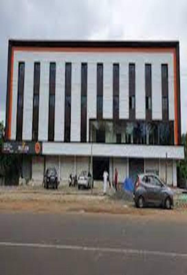 Redbell Suites Malapuram Malappuram Extérieur photo