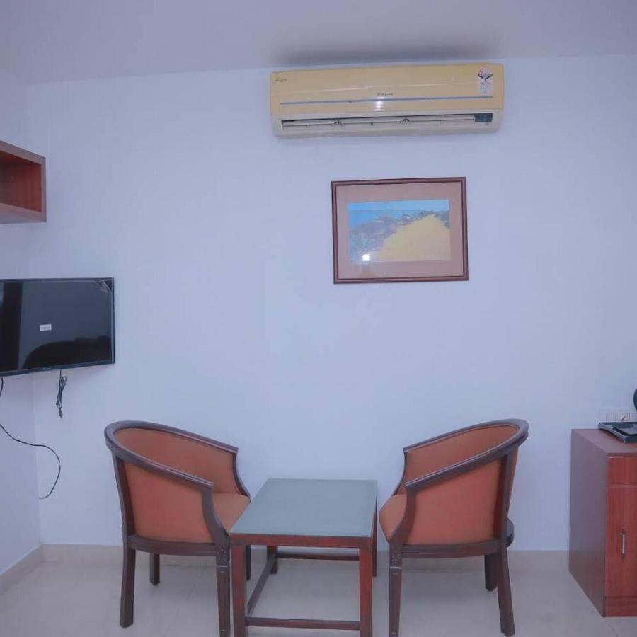 Redbell Suites Malapuram Malappuram Extérieur photo